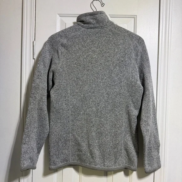Patagonia Women's Better Sweater 1/4 Zip fleece
Pullover gray 25618 Size large - Picture 5 of 5